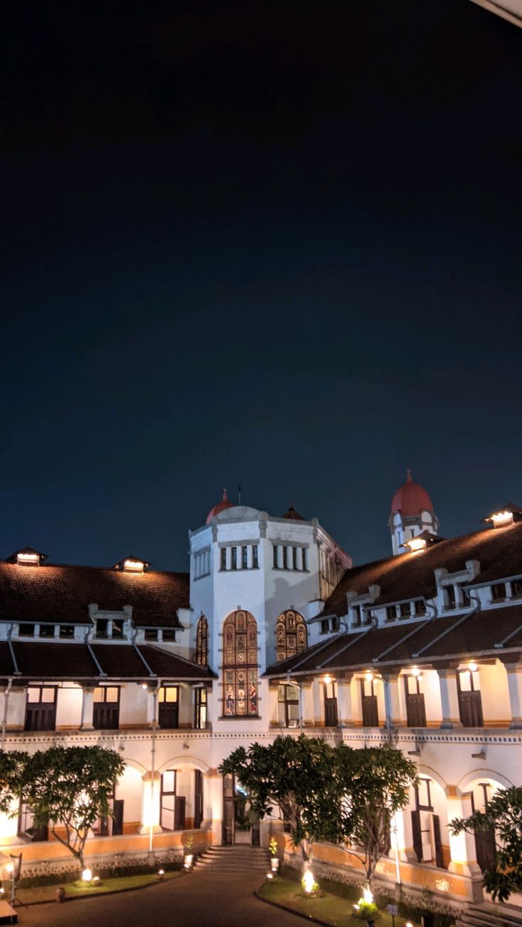 Misteri Bikin Lawang Sewu Jadi Bangunan Terangker