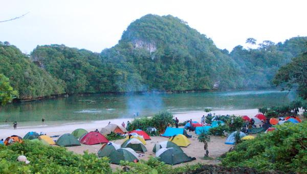 Kisah Misteri Pulau Sempu