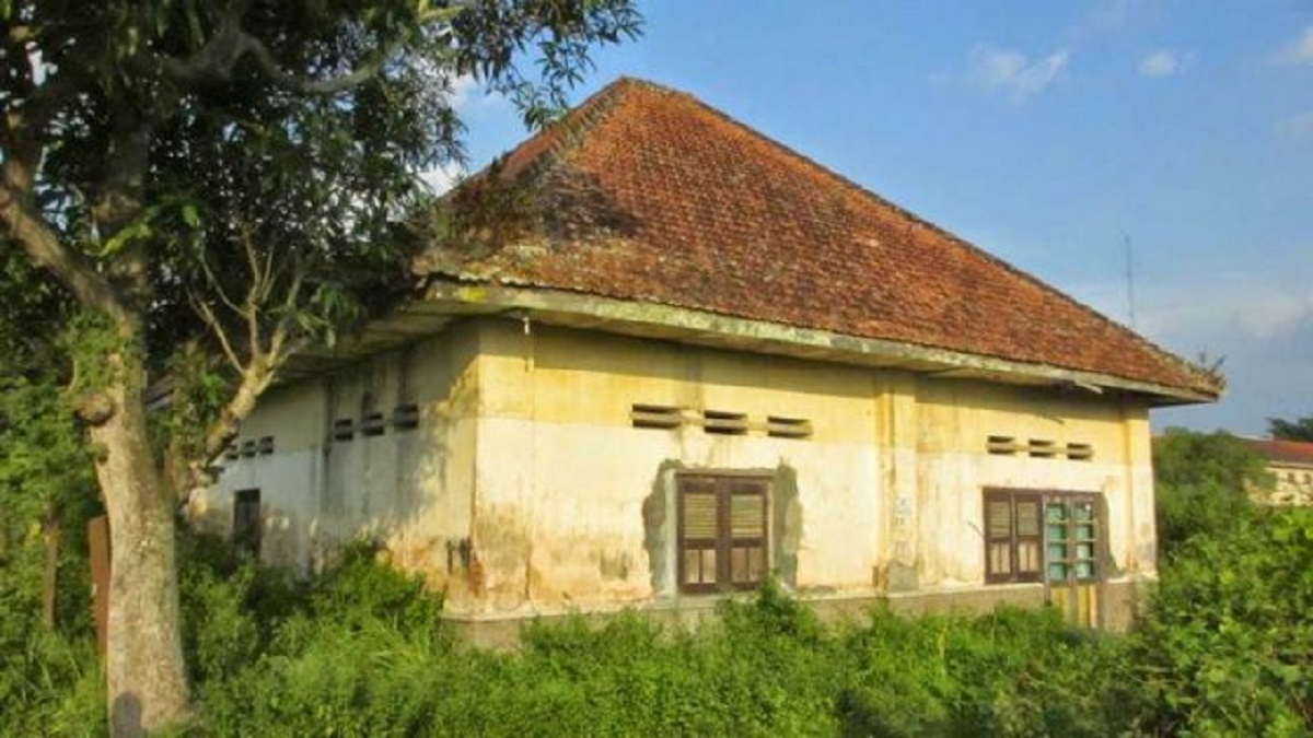 Kisah Seram Stasiun Terbengkalai di Yogyakarta