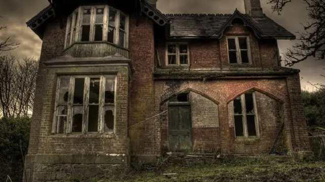 Tafsir Mimpi Rumah Berhantu