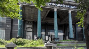 Gedung Angker di Indonesia
