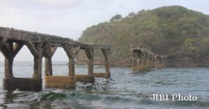 Kisah Mitos Mahluk Halus di Pantai Jembatan Panjang
